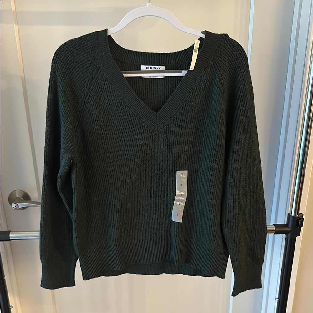Old Navy Green V-Neck Sweater Classic Knit